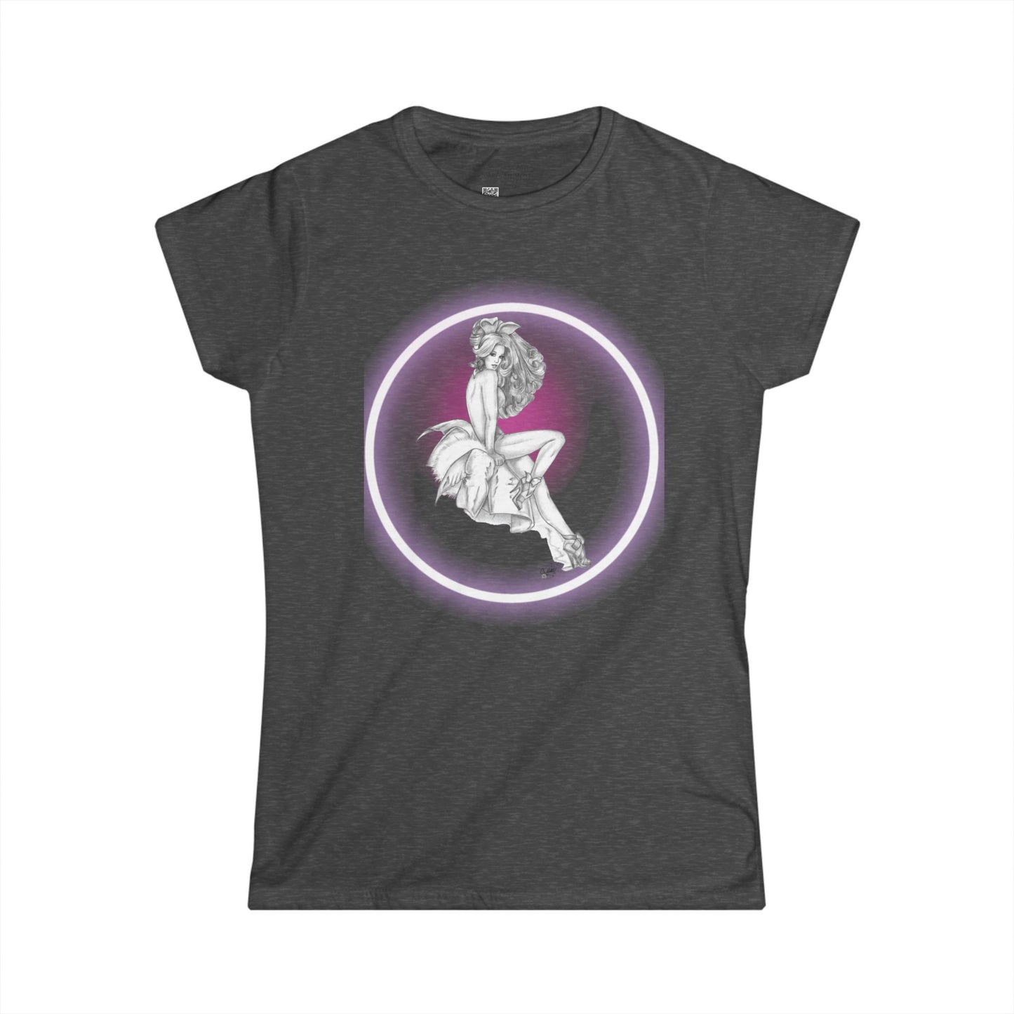 T-Shirt Women's Softstyle - Pretty Bunny Pin Up by Nikki
