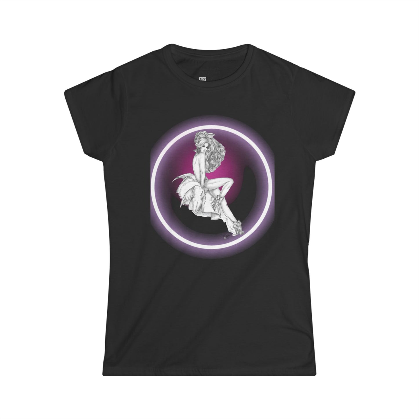 T-Shirt Women's Softstyle - Pretty Bunny Pin Up by Nikki